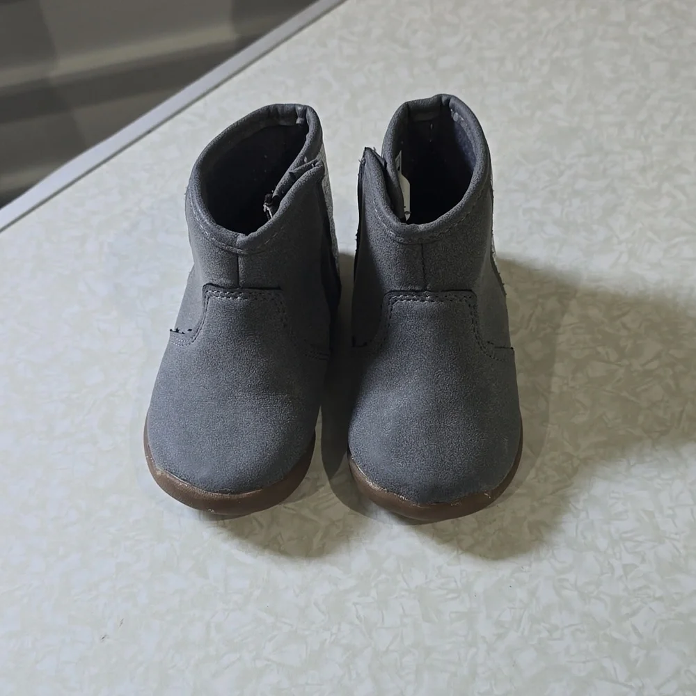 Carter's Every Step Stage 1 Crawl‎ Fashion Boots Size 4